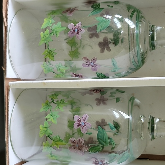 Waverly Garden Room "Sweet Violets" 4 pack Goblets NIB - Picture 3 of 13